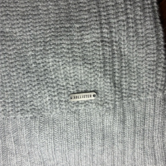 Hollister Gray Women's Sweater - Picture 5 of 6